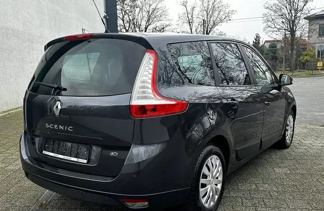 RENAULT Grand Scenic 