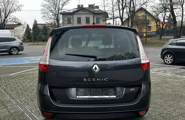 RENAULT Grand Scenic 