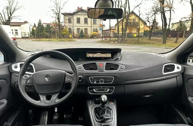 RENAULT Grand Scenic 