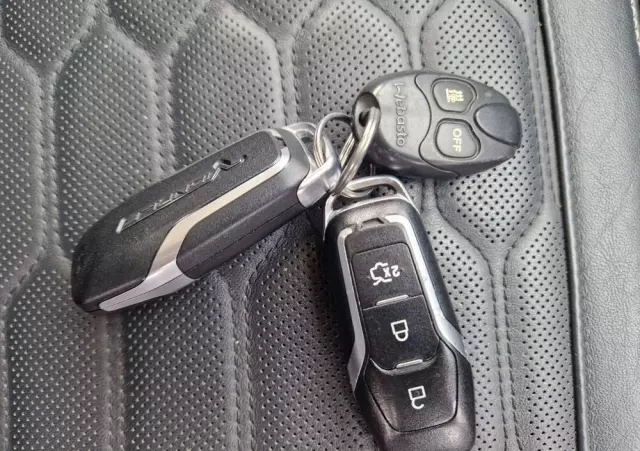 FORD S-Max 2.0 TDCi Bi-Turbo Vignale PowerShift