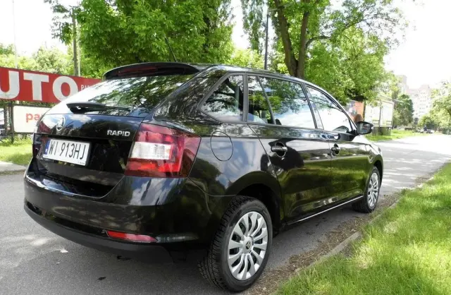 SKODA Rapid 
