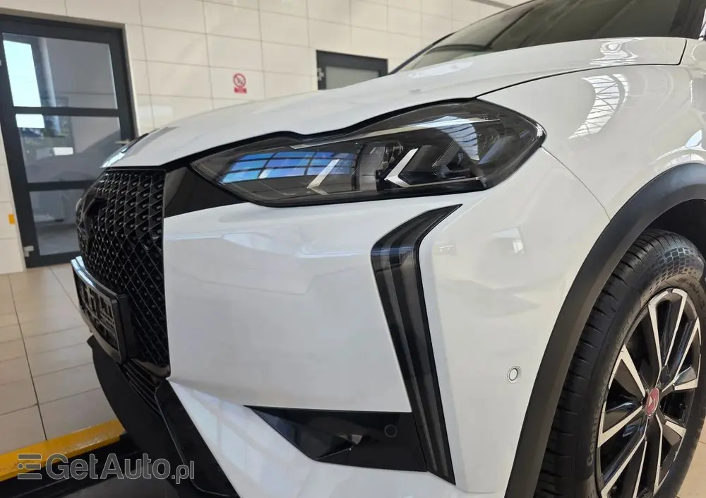 DS AUTOMOBILES DS 3 Crossback 1.2 PureTech Performance Line +