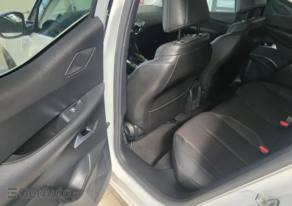 DS AUTOMOBILES DS 3 Crossback 1.2 PureTech Performance Line +
