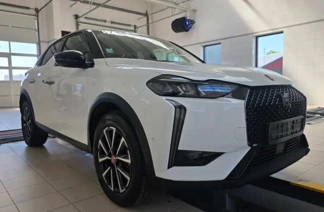 DS AUTOMOBILES DS 3 Crossback 1.2 PureTech Performance Line +