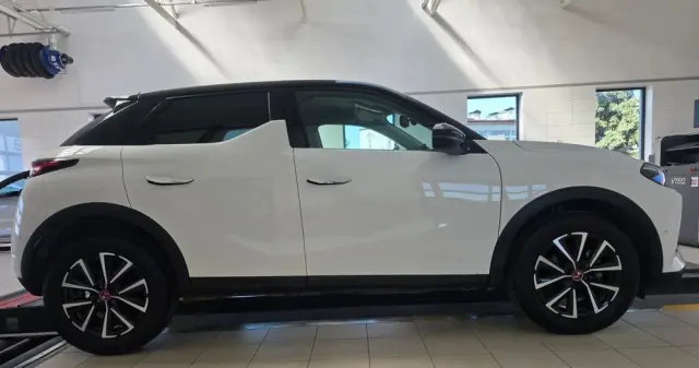 DS AUTOMOBILES DS 3 Crossback 1.2 PureTech Performance Line +