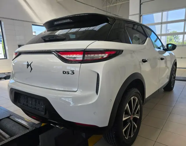 DS AUTOMOBILES DS 3 Crossback 1.2 PureTech Performance Line +