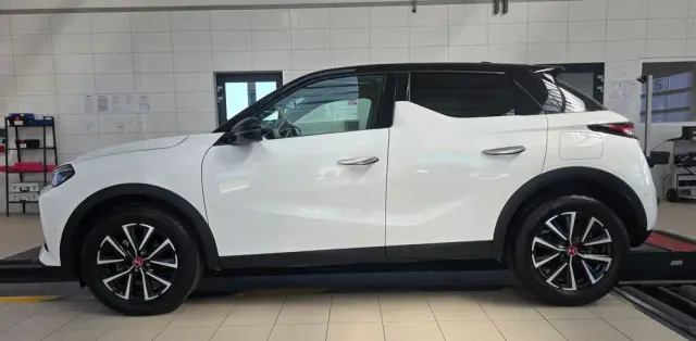 DS AUTOMOBILES DS 3 Crossback 1.2 PureTech Performance Line +
