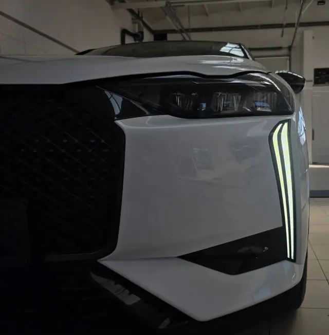 DS AUTOMOBILES DS 3 Crossback 1.2 PureTech Performance Line +