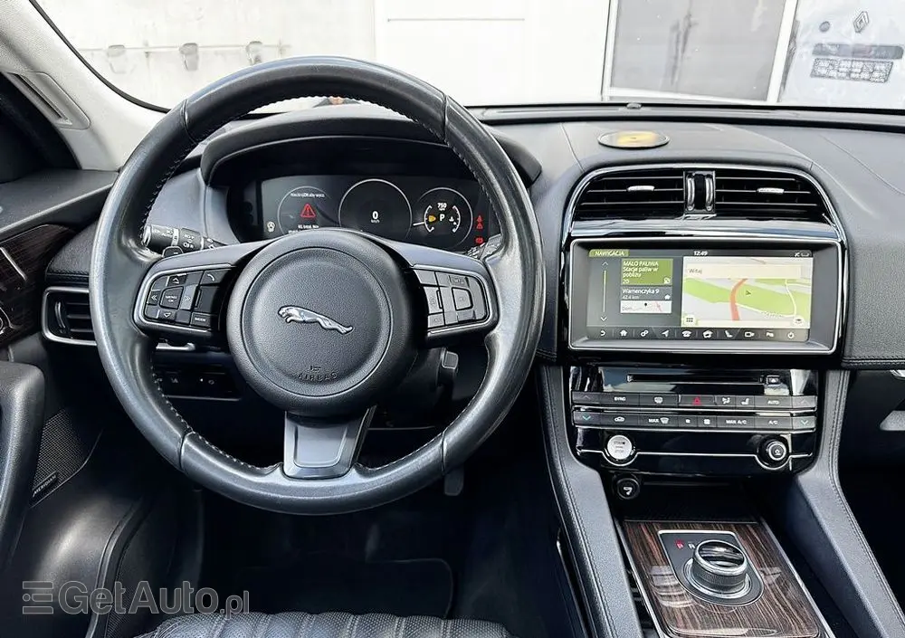 JAGUAR F-Pace 2.0 i4D AWD Prestige