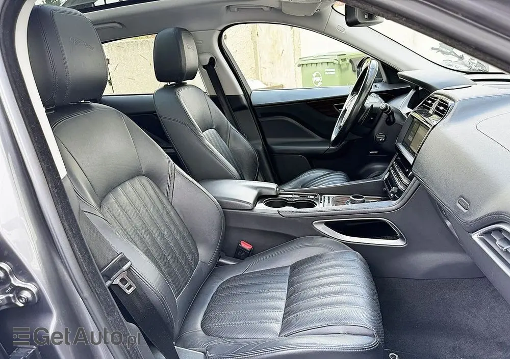 JAGUAR F-Pace 2.0 i4D AWD Prestige