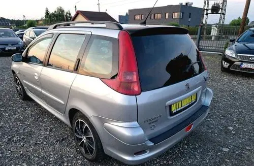 PEUGEOT 206 