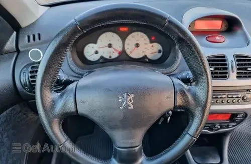 PEUGEOT 206 