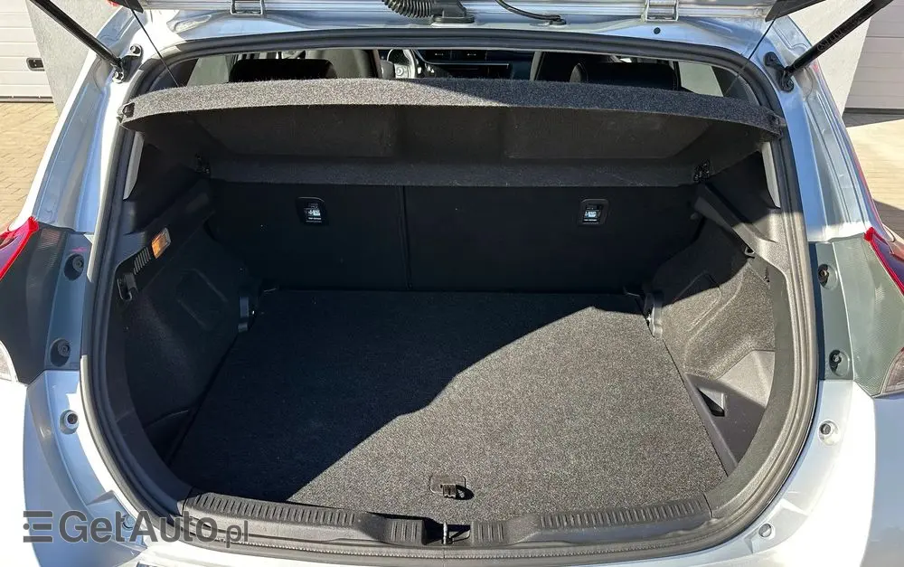TOYOTA Auris Hybrid 135 Comfort
