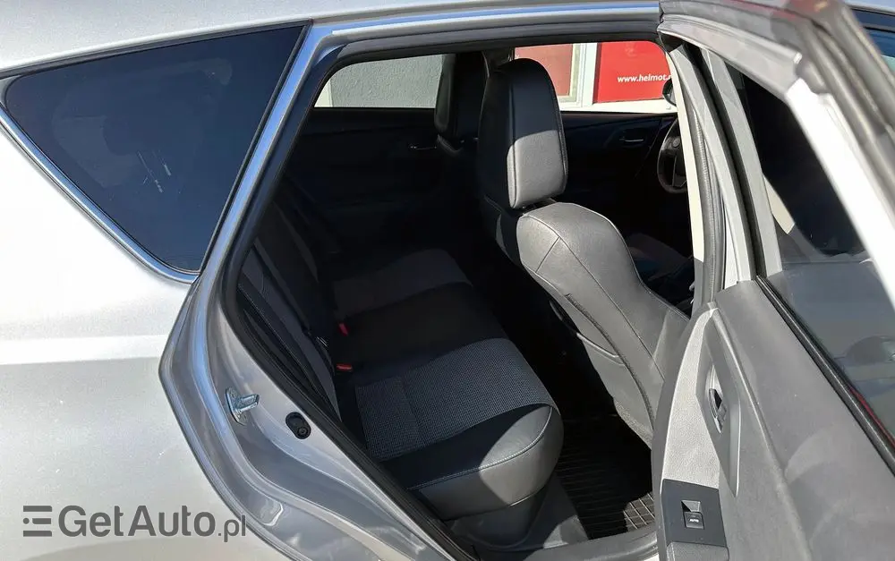 TOYOTA Auris Hybrid 135 Comfort