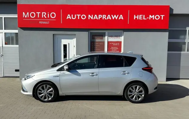 TOYOTA Auris Hybrid 135 Comfort