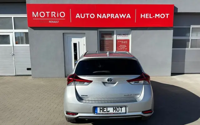 TOYOTA Auris Hybrid 135 Comfort