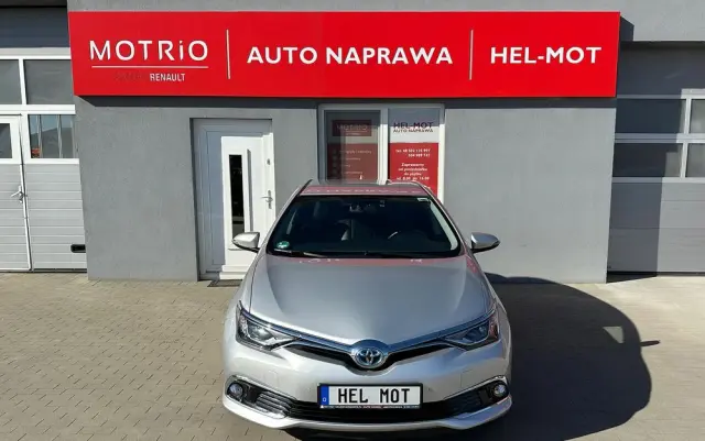 TOYOTA Auris Hybrid 135 Comfort