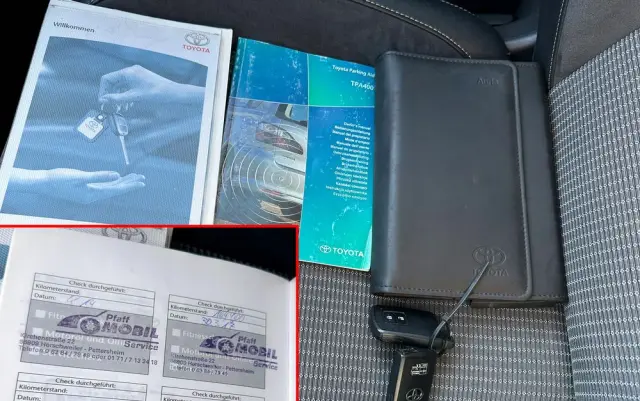 TOYOTA Auris Hybrid 135 Comfort