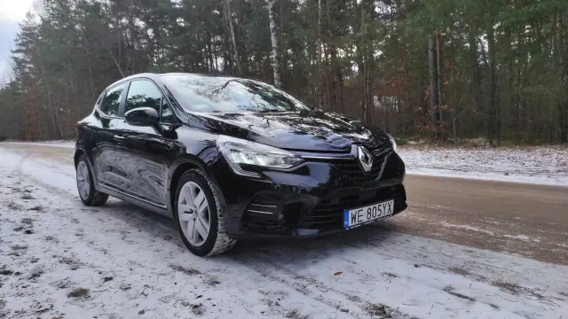 RENAULT Clio 