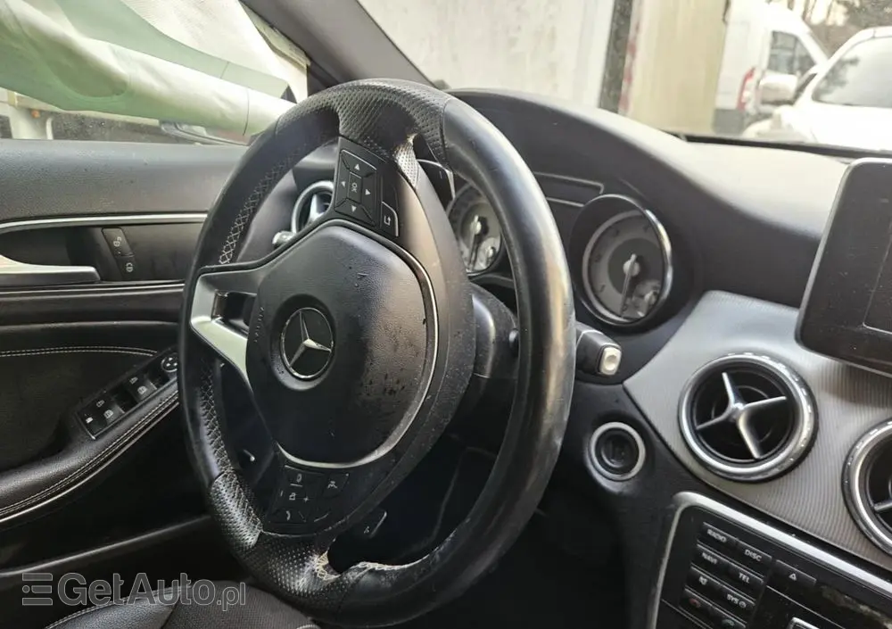 MERCEDES-BENZ GLA 220 CDI 4Matic 7G-DCT AMG Line