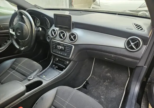 MERCEDES-BENZ GLA 220 CDI 4Matic 7G-DCT AMG Line