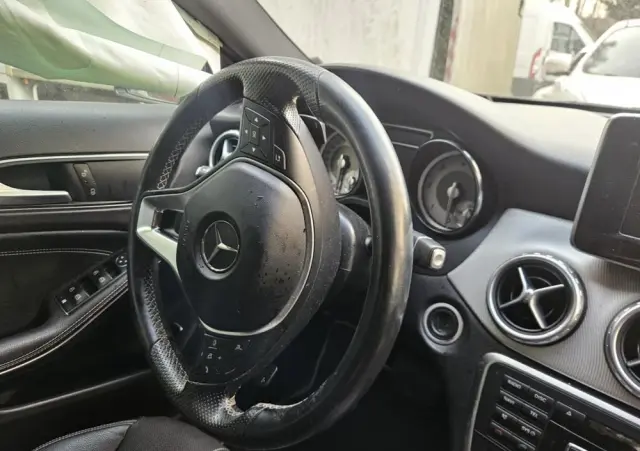 MERCEDES-BENZ GLA 220 CDI 4Matic 7G-DCT AMG Line