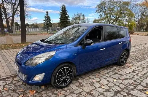 RENAULT Grand Scenic 
