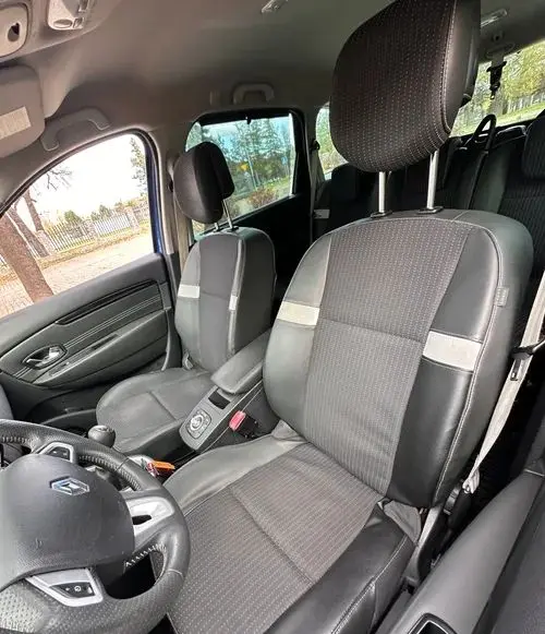 RENAULT Grand Scenic 