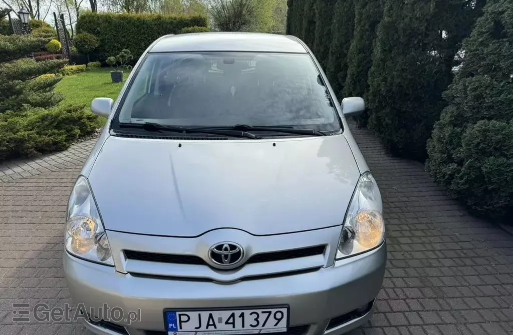 TOYOTA Corolla Verso 
