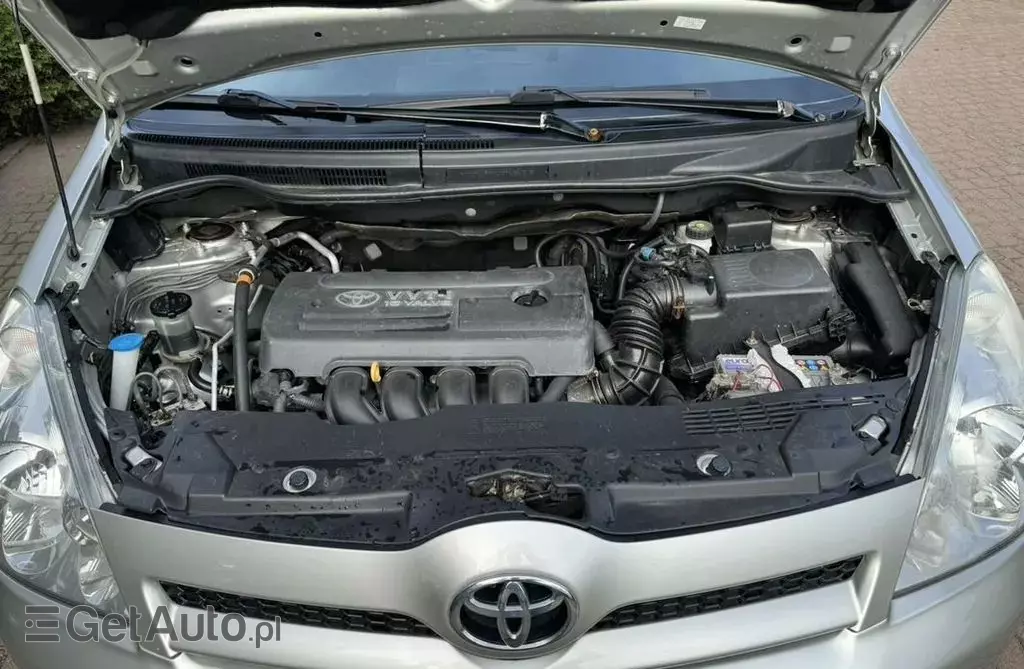 TOYOTA Corolla Verso 