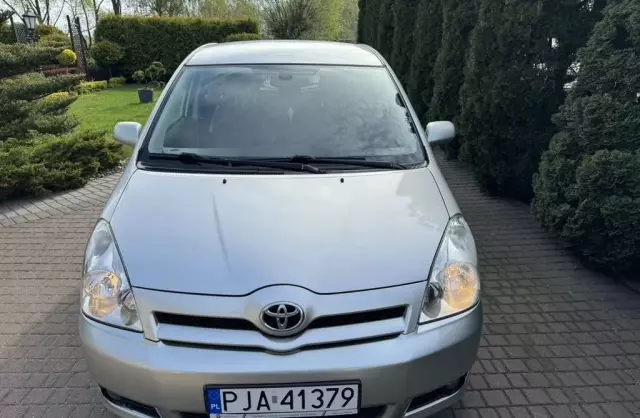 TOYOTA Corolla Verso 