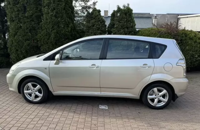 TOYOTA Corolla Verso 