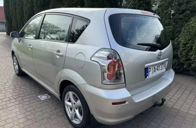 TOYOTA Corolla Verso 