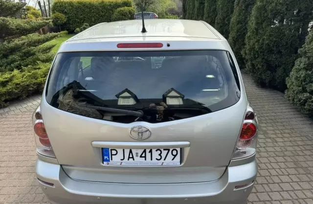 TOYOTA Corolla Verso 
