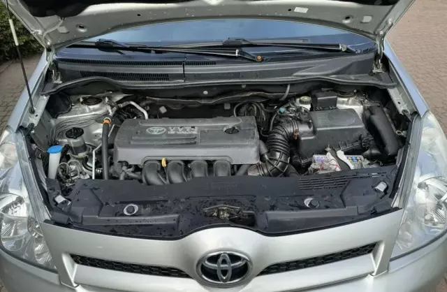 TOYOTA Corolla Verso 