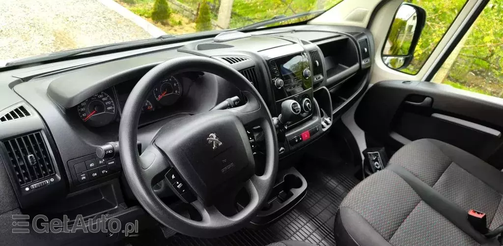 PEUGEOT Boxer 