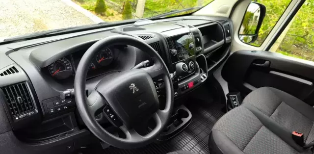 PEUGEOT Boxer 
