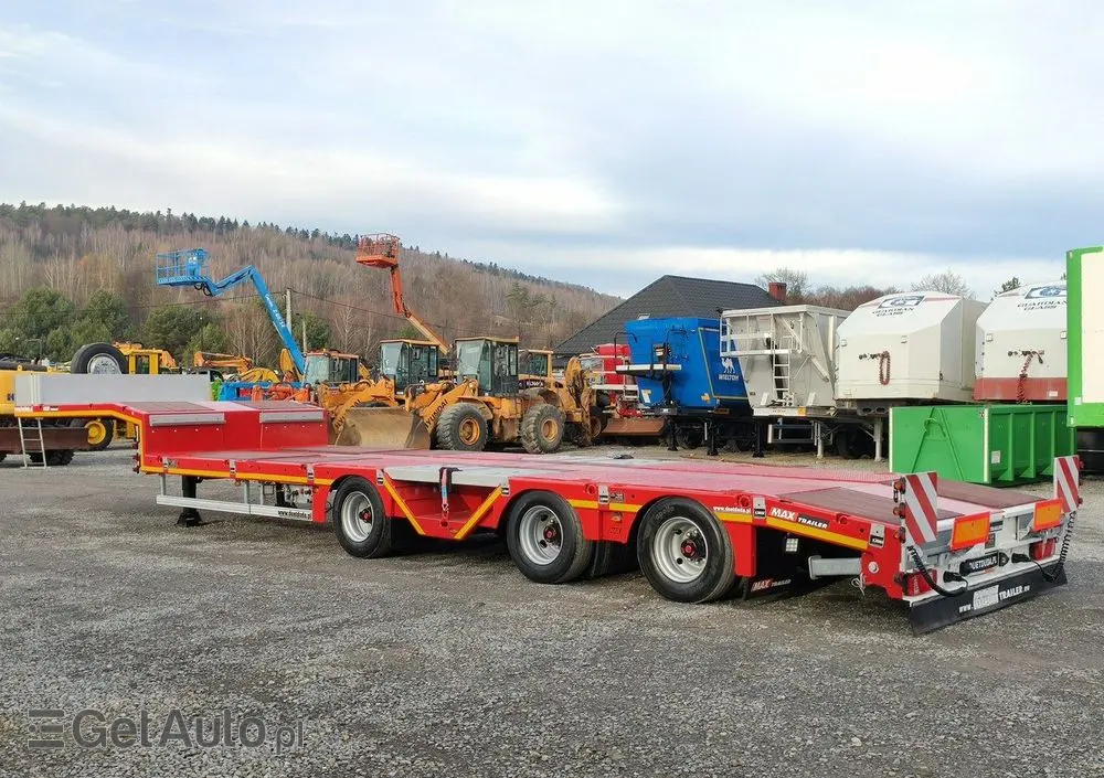 MAX TRAILER 3-Osie Oś skrętna Oś Podnoszona Nooteboom 