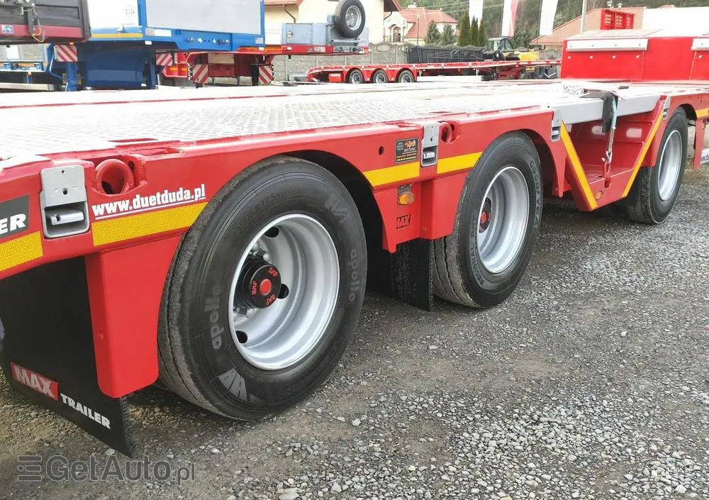 MAX TRAILER 3-Osie Oś skrętna Oś Podnoszona Nooteboom 