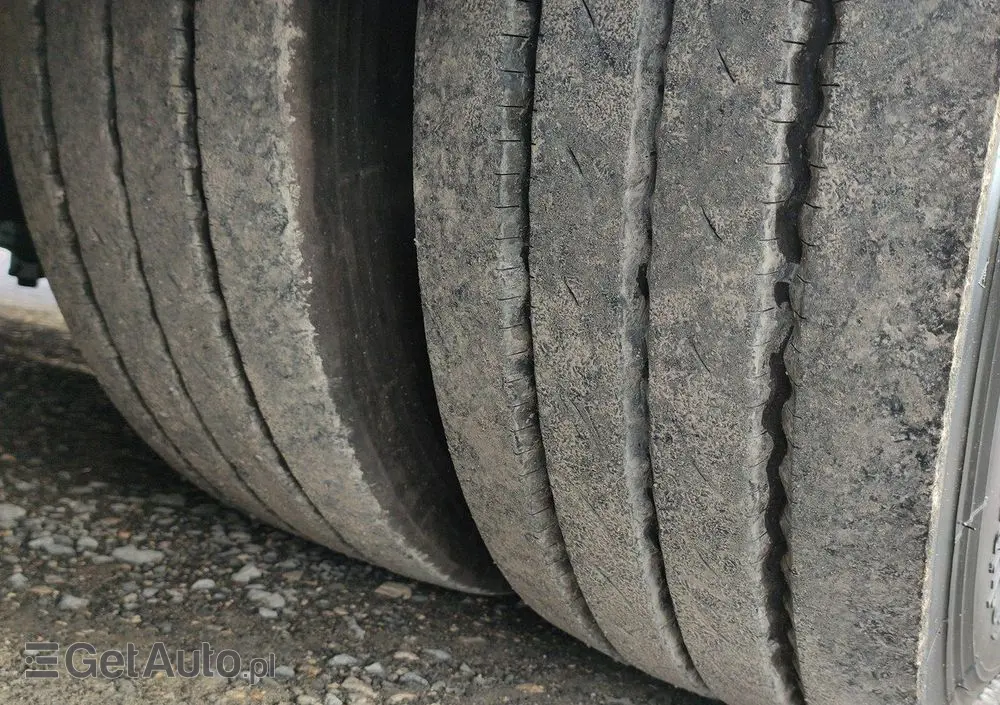 MAX TRAILER 3-Osie Oś skrętna Oś Podnoszona Nooteboom 