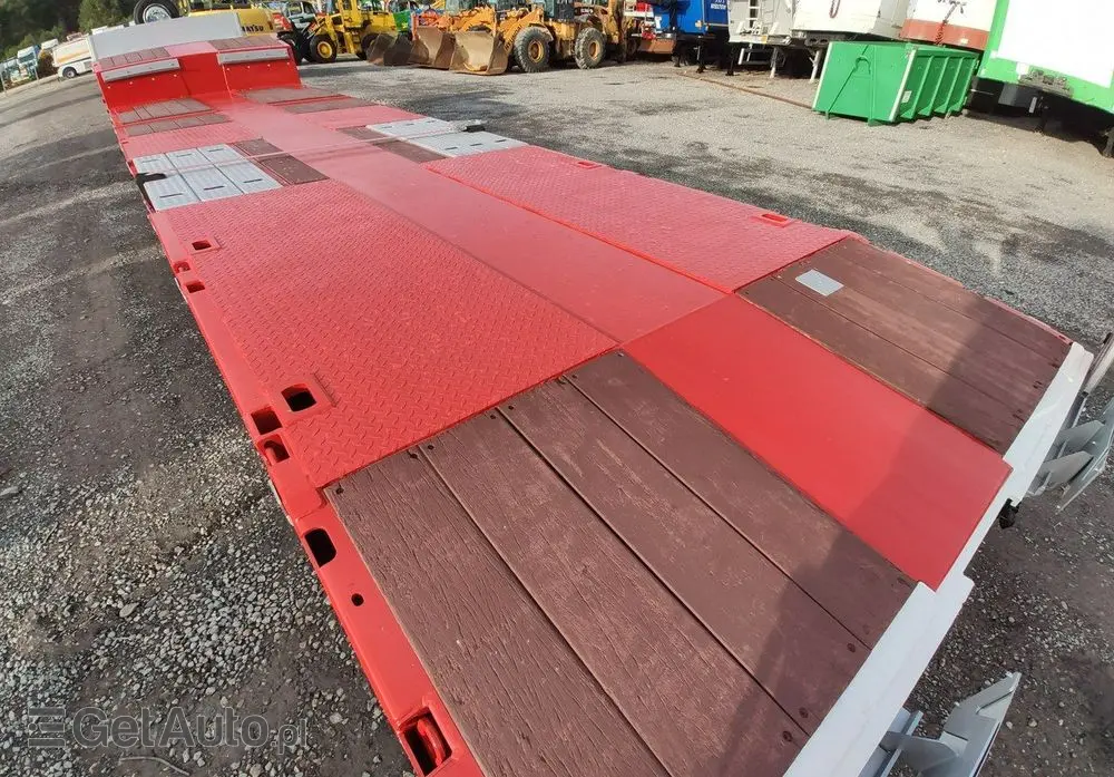 MAX TRAILER 3-Osie Oś skrętna Oś Podnoszona Nooteboom 