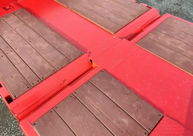 MAX TRAILER 3-Osie Oś skrętna Oś Podnoszona Nooteboom 