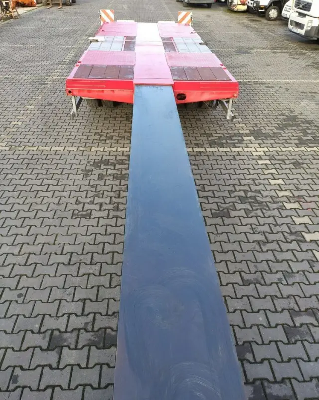 MAX TRAILER 3-Osie Oś skrętna Oś Podnoszona Nooteboom 