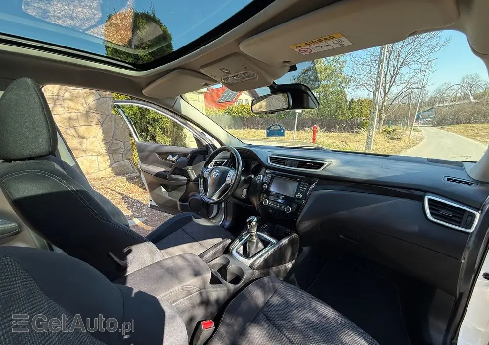 NISSAN Qashqai 1.6 DCi 4x4 Tekna