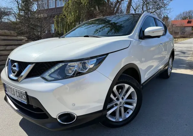 NISSAN Qashqai 1.6 DCi 4x4 Tekna