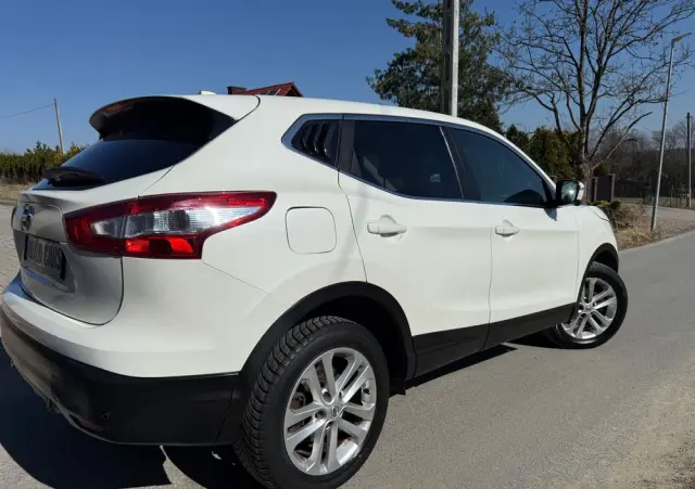 NISSAN Qashqai 1.6 DCi 4x4 Tekna