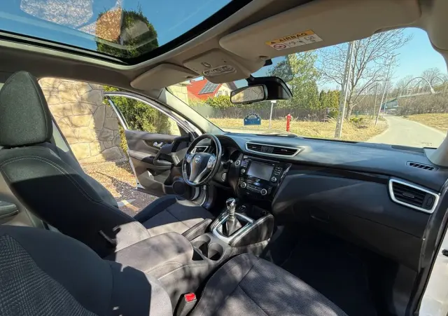 NISSAN Qashqai 1.6 DCi 4x4 Tekna