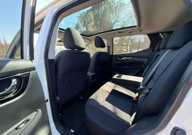 NISSAN Qashqai 1.6 DCi 4x4 Tekna