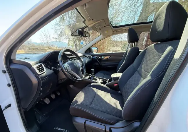 NISSAN Qashqai 1.6 DCi 4x4 Tekna