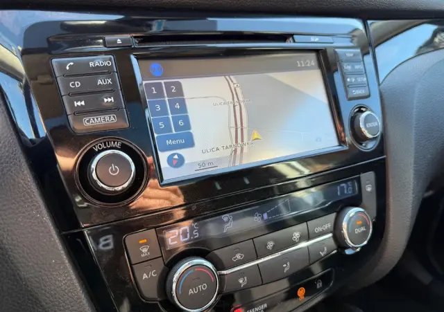 NISSAN Qashqai 1.6 DCi 4x4 Tekna